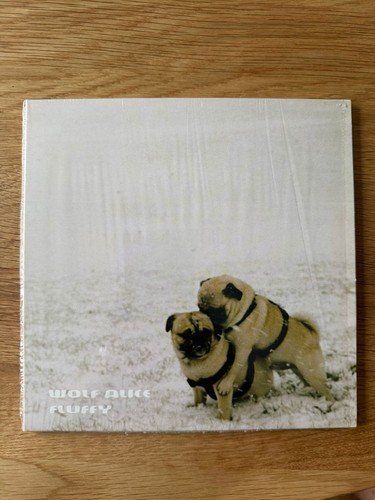 Wolf alice fluffy white - –, /